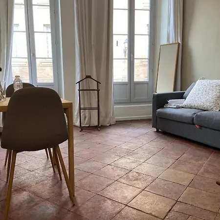 2-bedroom In Toulhouse Apartman *